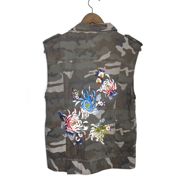 Anthro Silence + Noise Camo Biker Vest with Floral Embroidery Preowned Small - Picture 6 of 9
